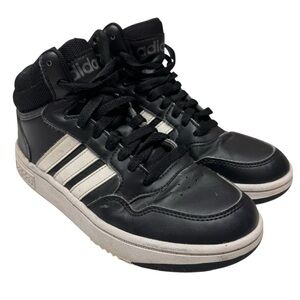 Adidas Hoops 3.0 Mid Top Youth Boys/Girls Basketball Sneaker Size 4 Black/White